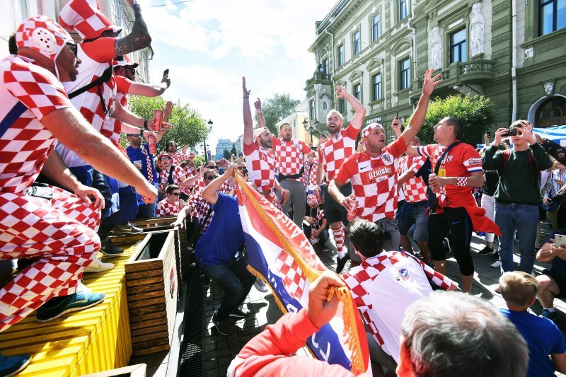 Navijači u gradu prije utakmice Hrvatska - Argentina