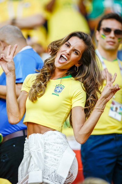 Izabel Goulart