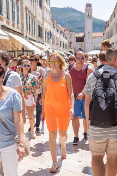 Dubrovnik: Atraktivna moda na Stradunu