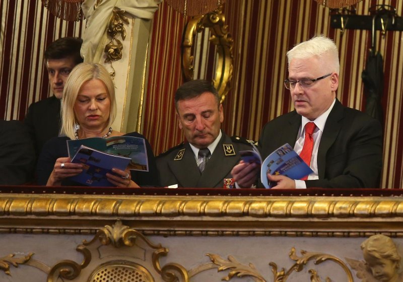 Mirko Šundov, Ivo Josipović