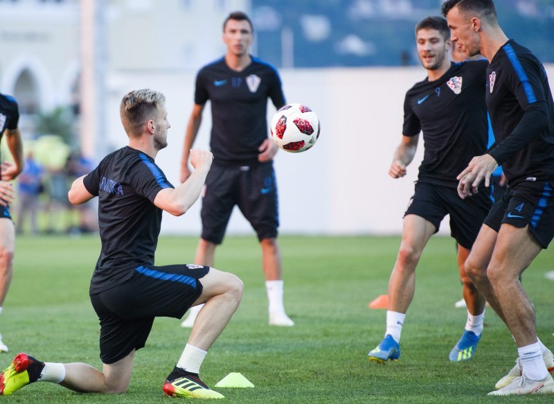 Rakitić, Mandžukić, Kramarić, Perišić,