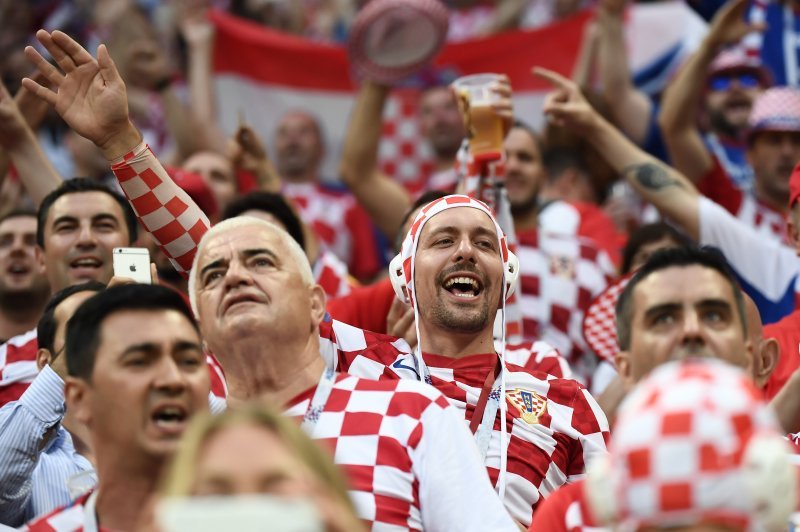 Hrvatski navijači na tribinama stadiona Lužnjiki