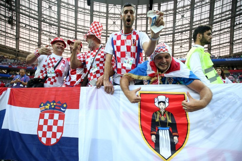 Navijači na stadionu Lužnjiki, Hrvatska - Engleska