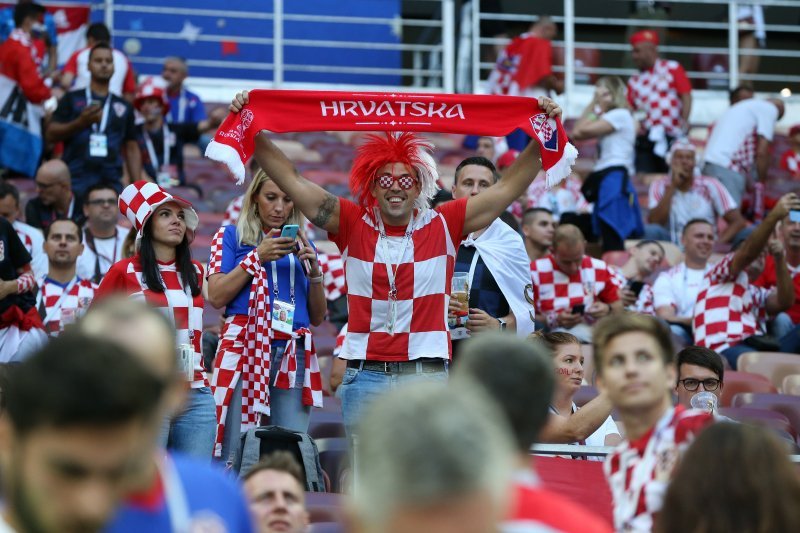 Navijači na stadionu Lužnjiki, Hrvatska - Engleska