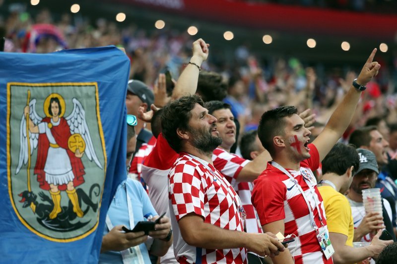 Navijači na stadionu Lužnjiki, Hrvatska - Engleska