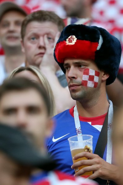 Navijači na stadionu Lužnjiki, Hrvatska - Engleska