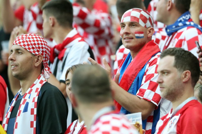 Navijači na stadionu Lužnjiki, Hrvatska - Engleska