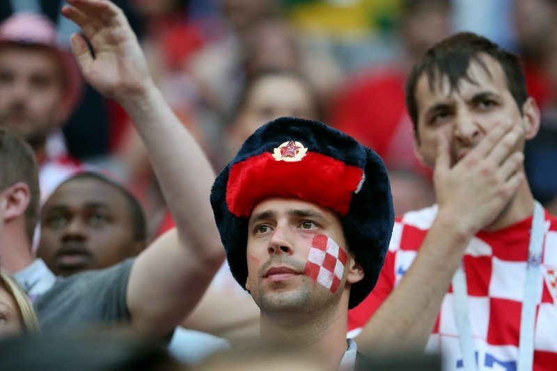 Navijači na stadionu Lužnjiki, Hrvatska - Engleska