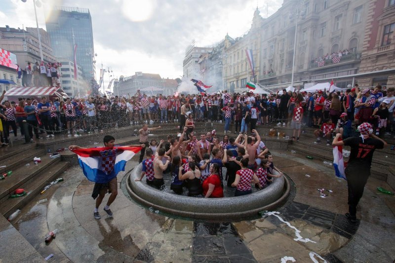 Zagreb: Hrvatsko srebro na Svjetskom prvenstvu proslavili kupanjem u Manduševcu