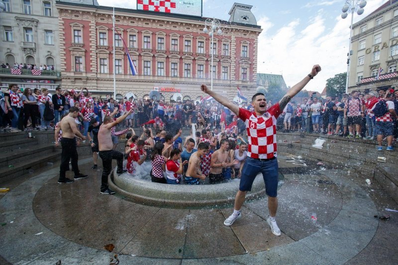 Zagreb: Hrvatsko srebro na Svjetskom prvenstvu proslavili kupanjem u Manduševcu