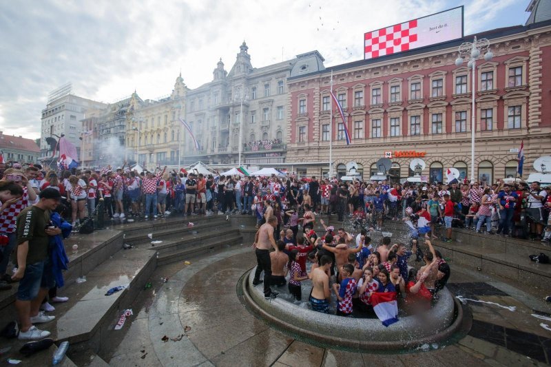 Zagreb: Hrvatsko srebro na Svjetskom prvenstvu proslavili kupanjem u Manduševcu