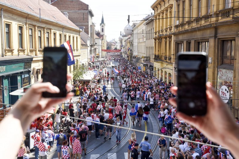 Doček navijača u Frankopanskoj ulici