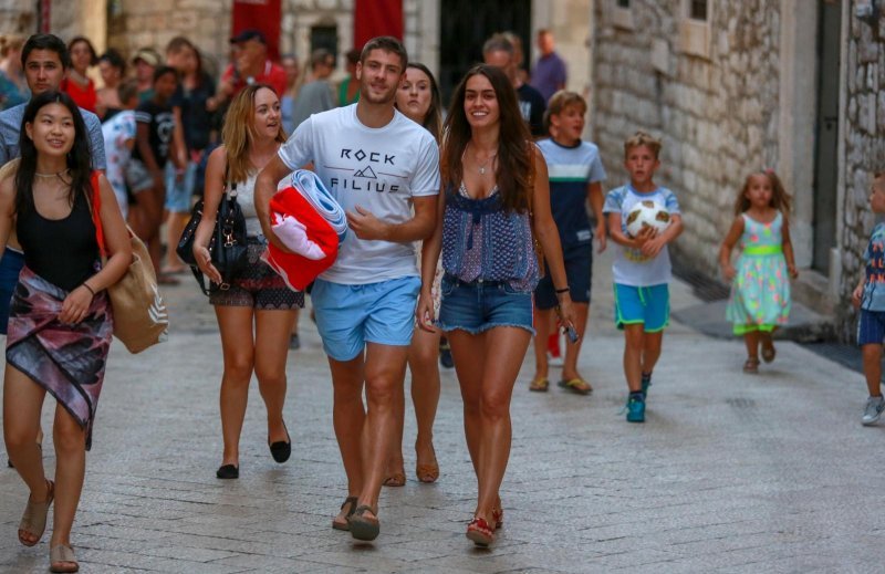 Andrej Kramarić s djevojkom u Dubrovniku