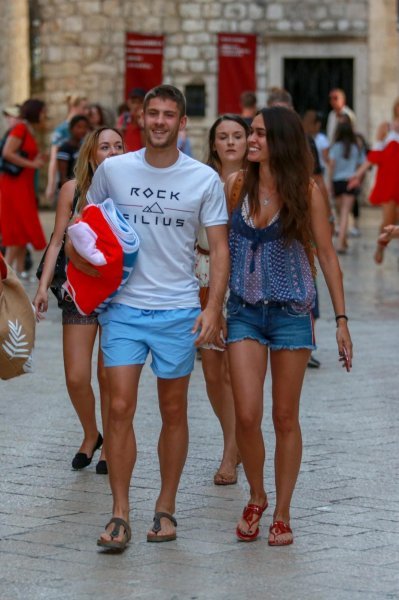 Andrej Kramarić s djevojkom u Dubrovniku