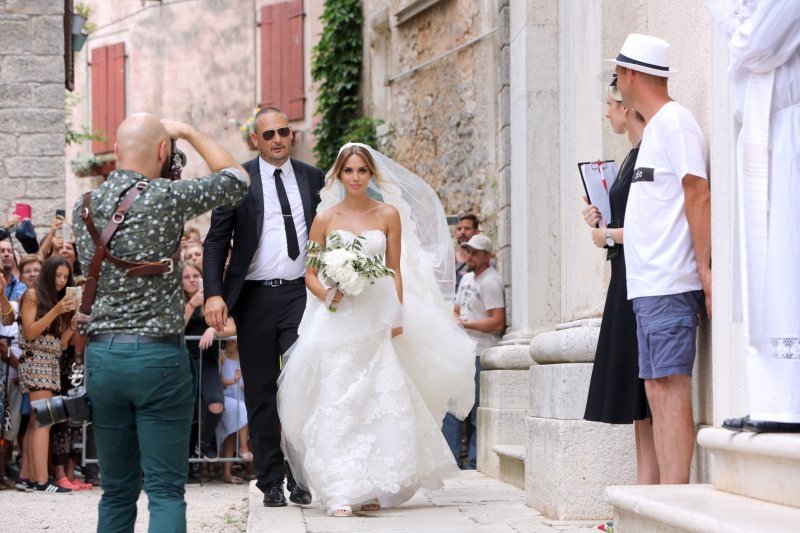 Vjenčanje Vedrana Ćorluke i Franke Batelić u crkvi Pohođenja Blažene Djevice Marije sv. Elizabeti