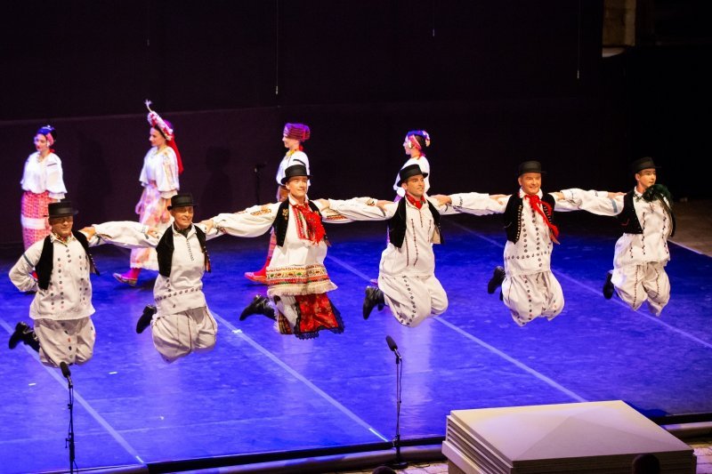 Folklorni ansambl Lado održao koncert na tvrđavi Revelin