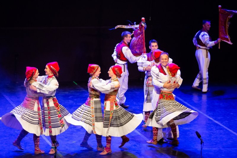 Folklorni ansambl Lado održao koncert na tvrđavi Revelin