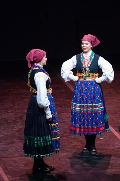 Folklorni ansambl Lado održao koncert na tvrđavi Revelin