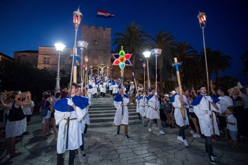 Procesija povodom proslave sv. Todora na Korčuli