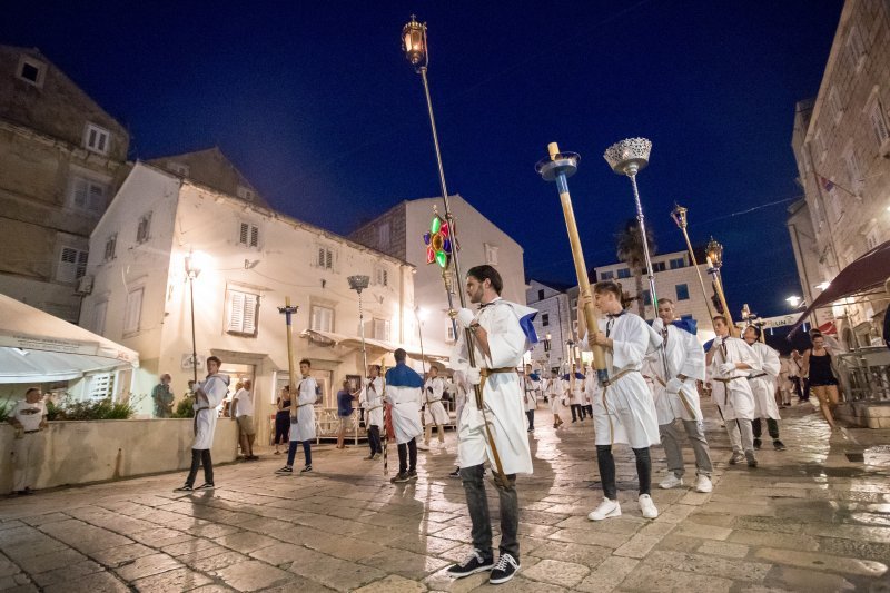 Procesija povodom proslave sv. Todora na Korčuli