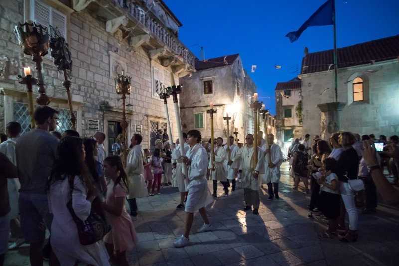 Procesija povodom proslave sv. Todora na Korčuli