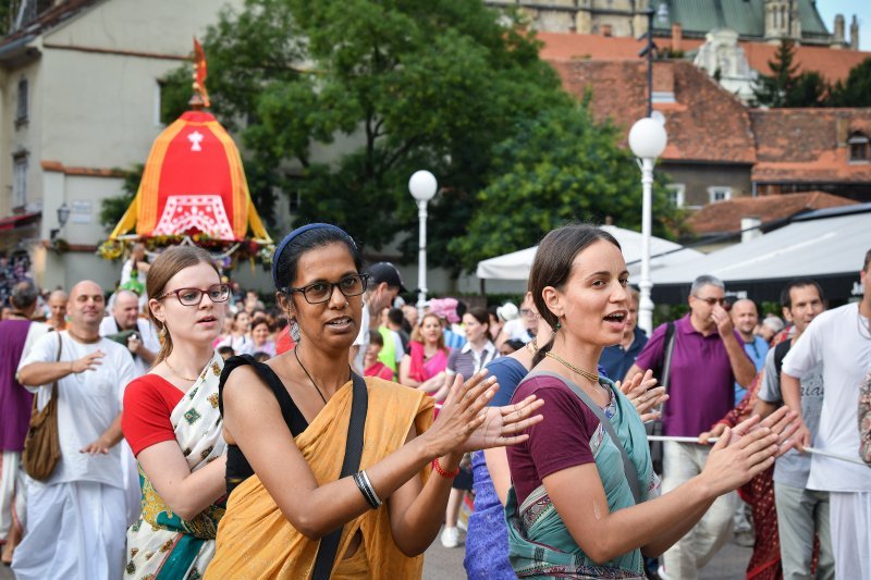 Indijski festival kočija ili Ratha-yatra na ulicama Zagreba