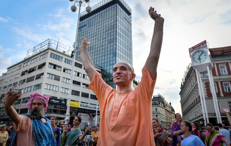 Indijski festival kočija ili Ratha-yatra na ulicama Zagreba