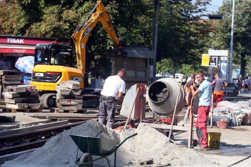 Radovi na zamjeni tramvajskih tračnica na križanju Ilice i Ulice Republike Austrije