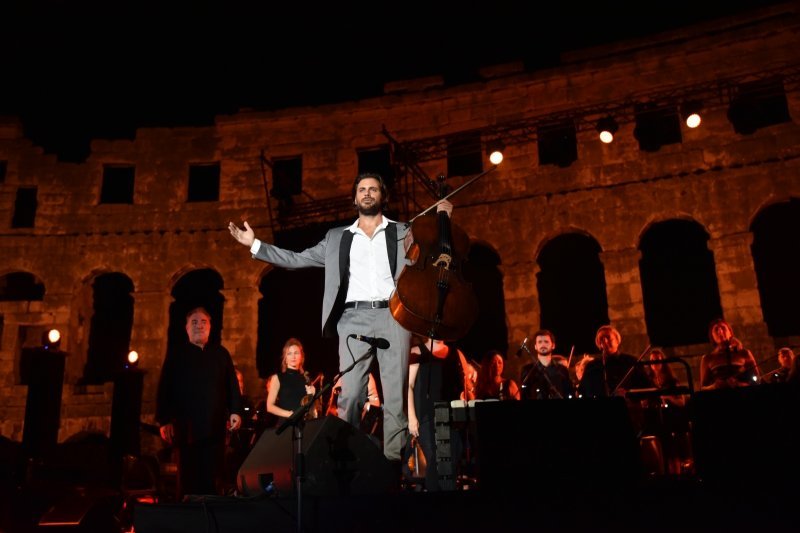 Stjepan Hauser s prijateljima održao koncert u Areni