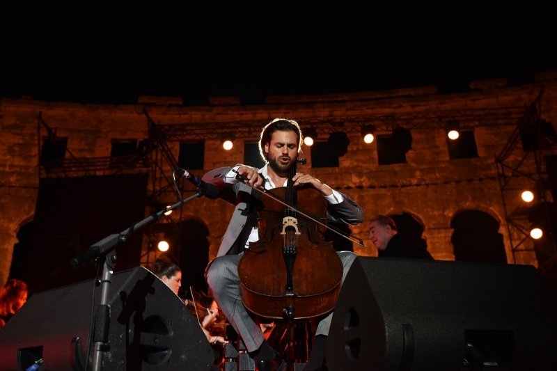 Stjepan Hauser s prijateljima održao koncert u Areni