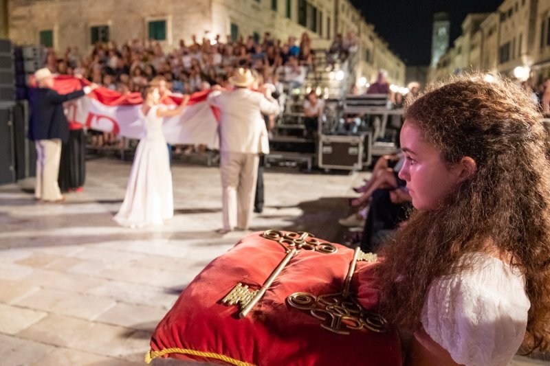 Ispred crkve sv. Vlaha zatvorene su Dubrovačke ljetne igre