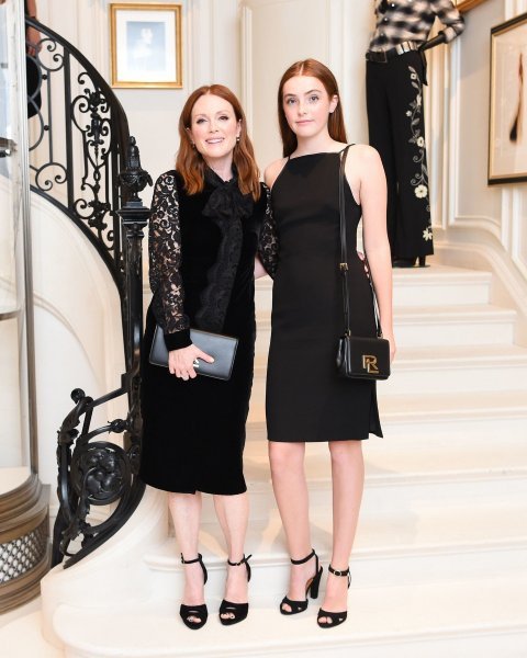 Julianne Moore i Liv Freundlich