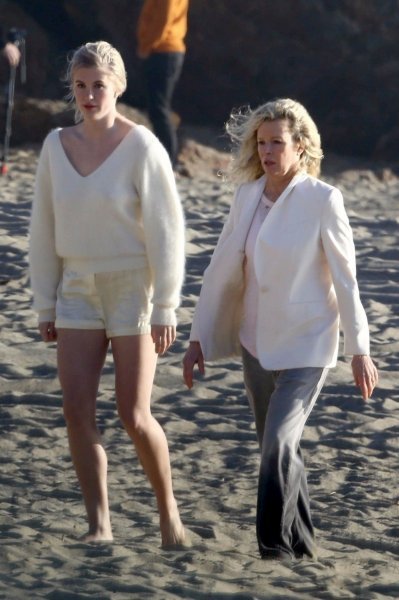 Ireland Baldwin i Kim Basinger