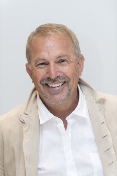 Kevin Costner - 7