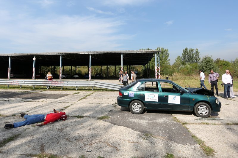 Crash testovi udara u pješaka i drugo vozilo u sklopu kampusa na Borongaju