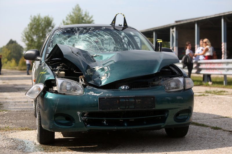 Crash testovi udara u pješaka i drugo vozilo u sklopu kampusa na Borongaju