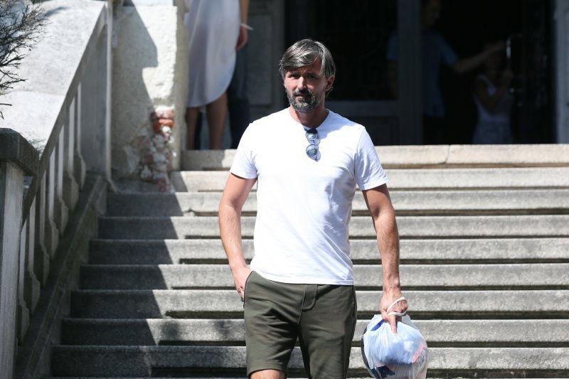 Goran Ivanišević nakon posjeta supruzi i sinu izlazi iz bolnice u Petrovoj