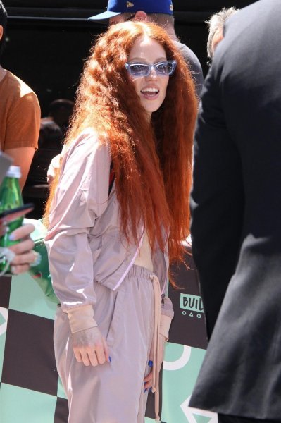 Jess Glynne