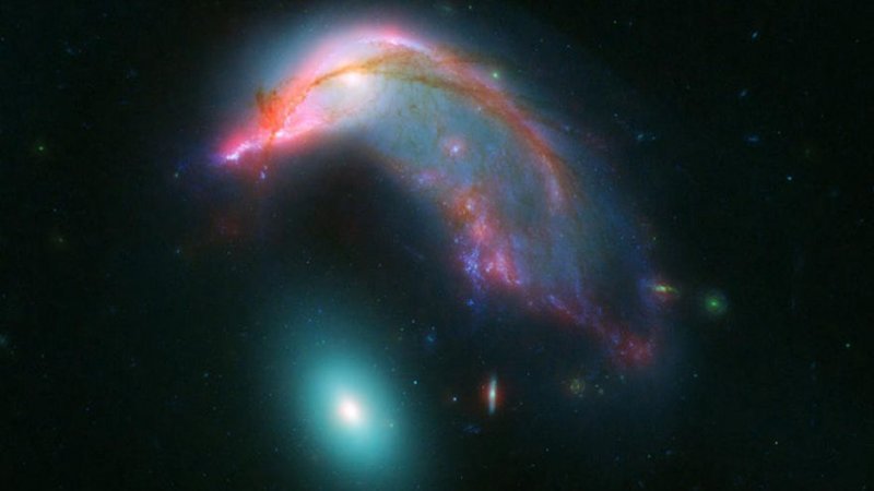 Galaksije Pingvin i Jaje