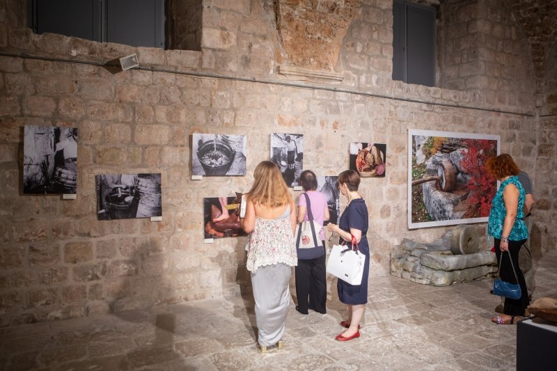 Dubrovnik: U Muzeju Rupe otvorena izložba o maslinarstvu