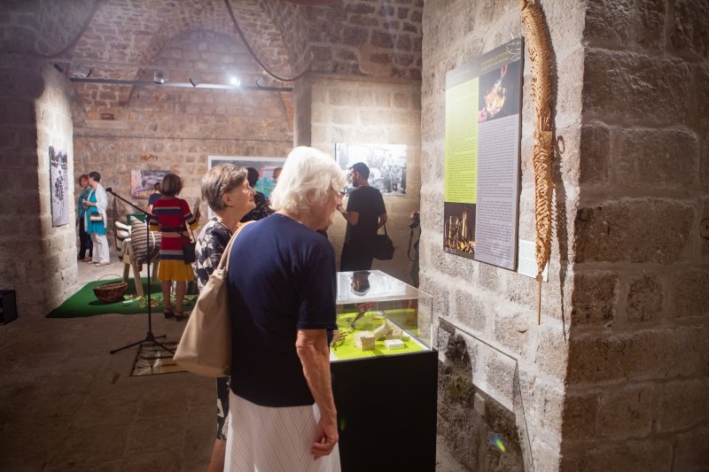 Dubrovnik: U Muzeju Rupe otvorena izložba o maslinarstvu