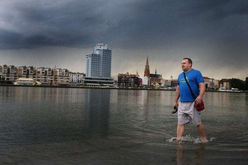 Prizor iz poplavljenog Osijeka u lipnju 2013.