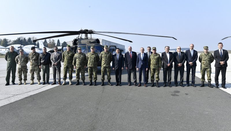 Predstavljanje višenamjenskog helikoptera Black Hawk