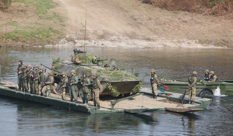 Vježba pripreme i svladavanja vodene zapreke kroz izlazak na vodenu zapreku