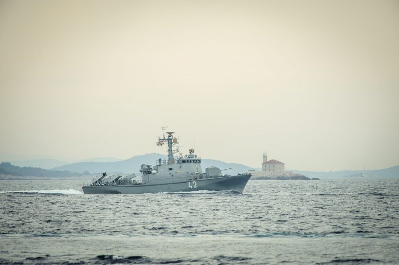 Pomorsko zračni desant i vatrena potpora pomorskim snagama na vojnom poligonu Žirje