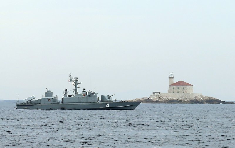 Pomorsko zračni desant i vatrena potpora pomorskim snagama na vojnom poligonu Žirje