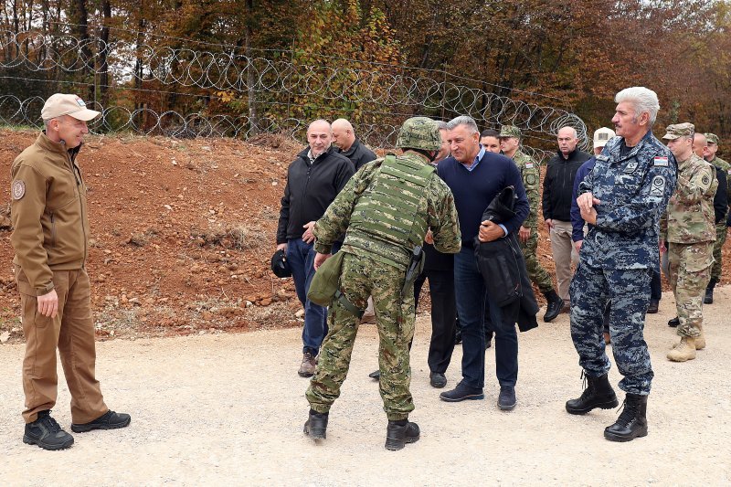 Umirovljeni generali na vojnoj vježbi Velebit 18