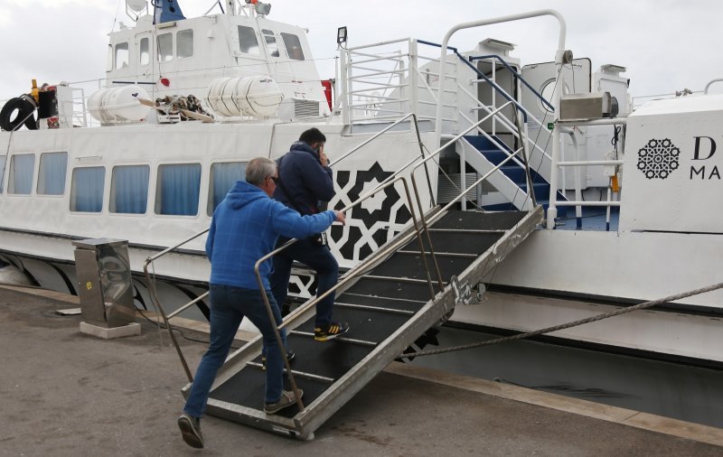 Šibenik: Katamaran i trajekt zbog jakog juga nisu mogli isploviti