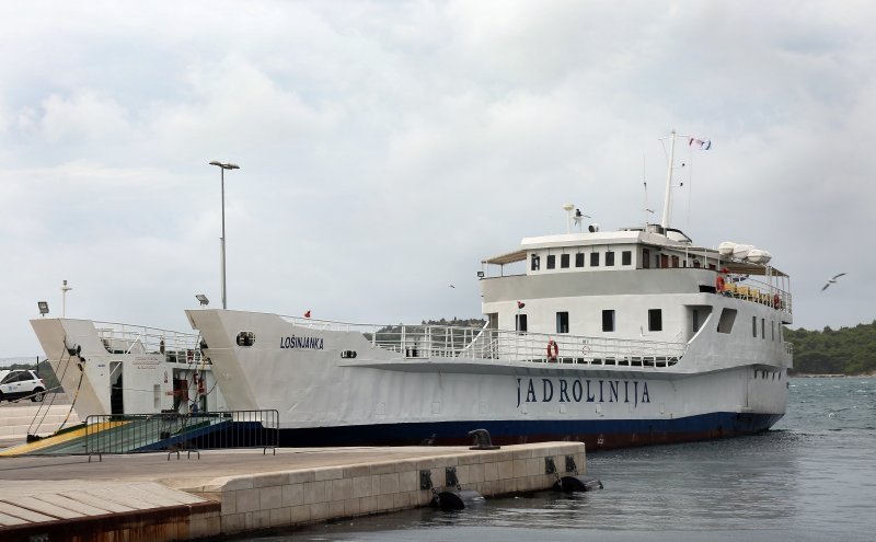 Šibenik: Katamaran i trajekt zbog jakog juga nisu mogli isploviti