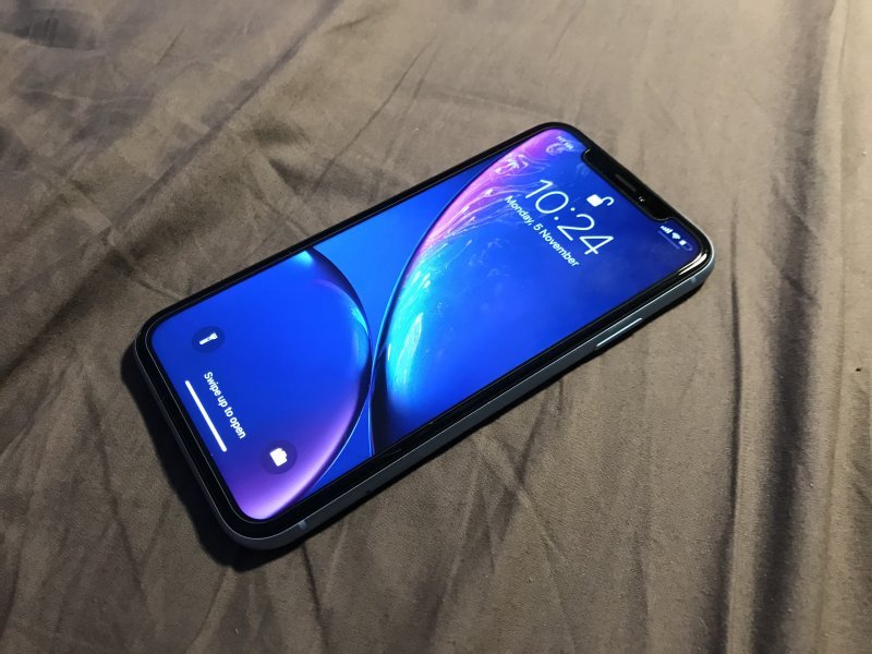 Apple iPhone XR